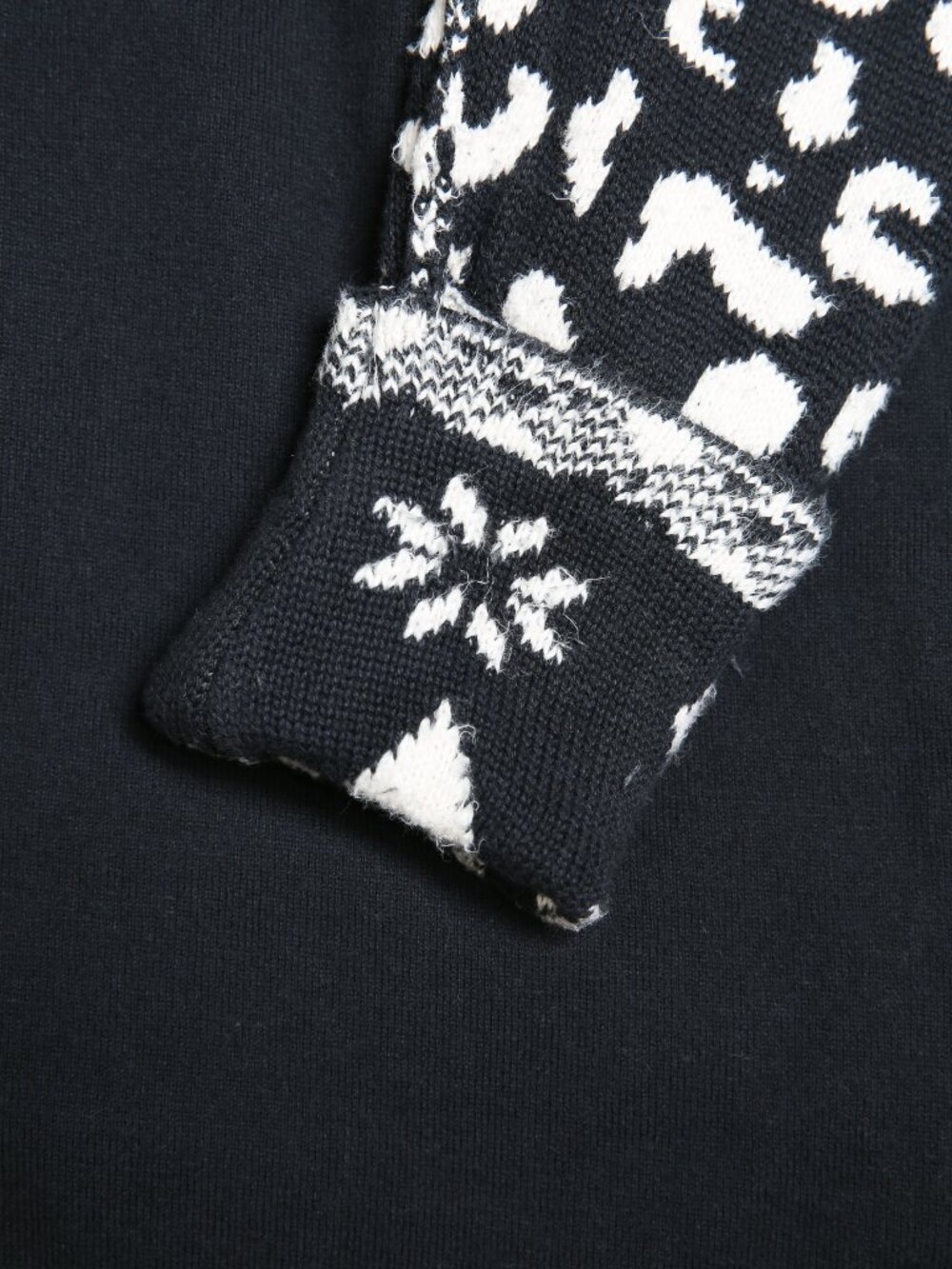 WE THE FREE Tiger Style Cuff Pullover Shirt - Picture 11 of 14